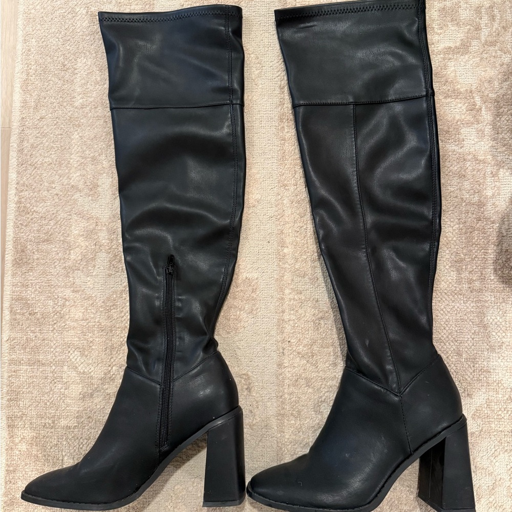 Black Knee-High Women's Boots